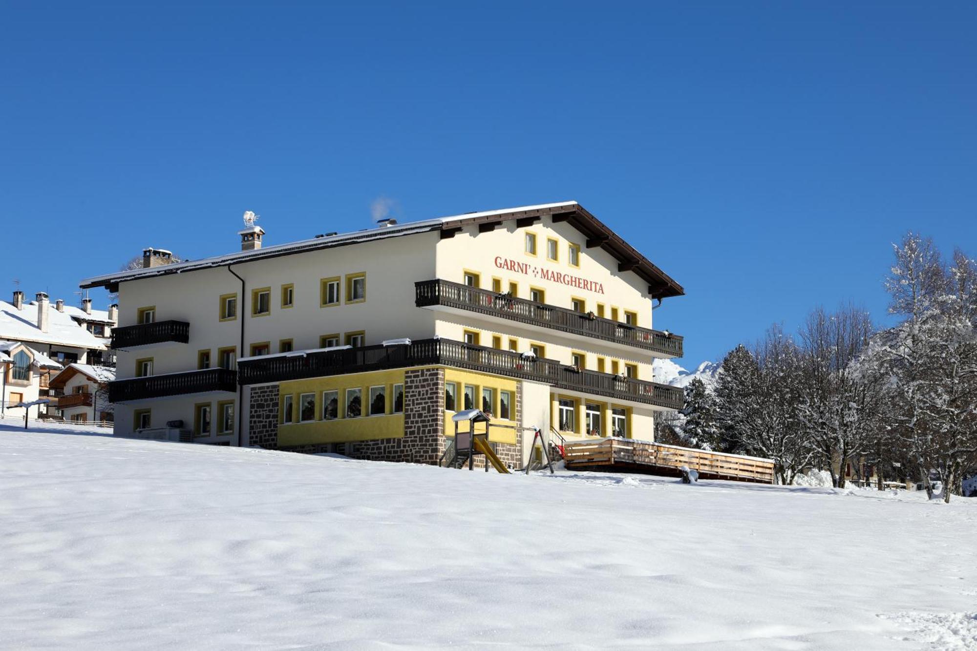 Garni' Margherita Predazzo Luaran gambar